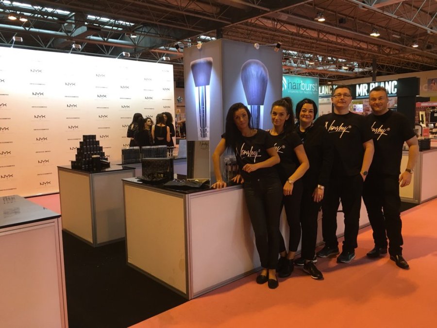 Nikki Taylor with team Nanshy at The Clothes Show